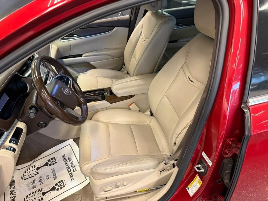 Used 2013 Cadillac XTS FWD image 8