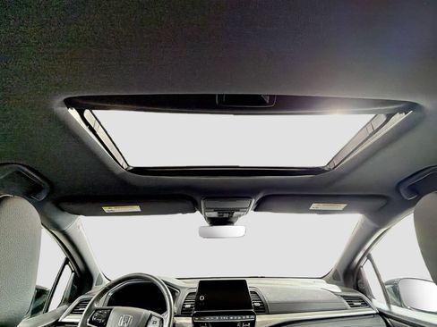 Used 2025 Honda Odyssey Sport-L image 23