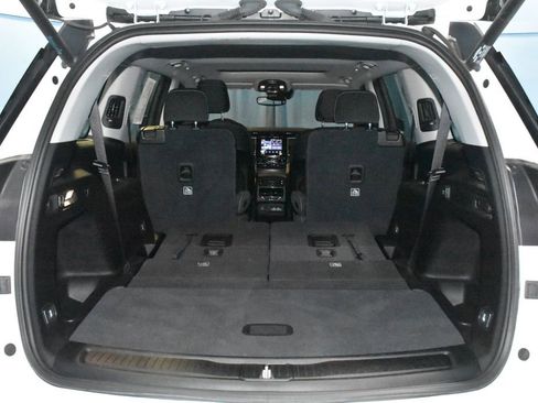 Used 2023 Jeep Grand Cherokee L Laredo w/ Luxury Tech Group I image 31