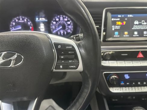 Used 2019 Hyundai Sonata Limited image 27
