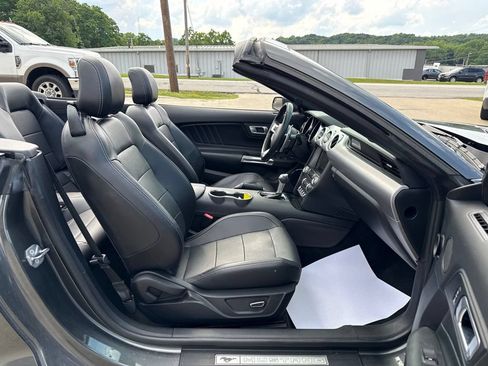 Used 2019 Ford Mustang GT Premium RWD image 46