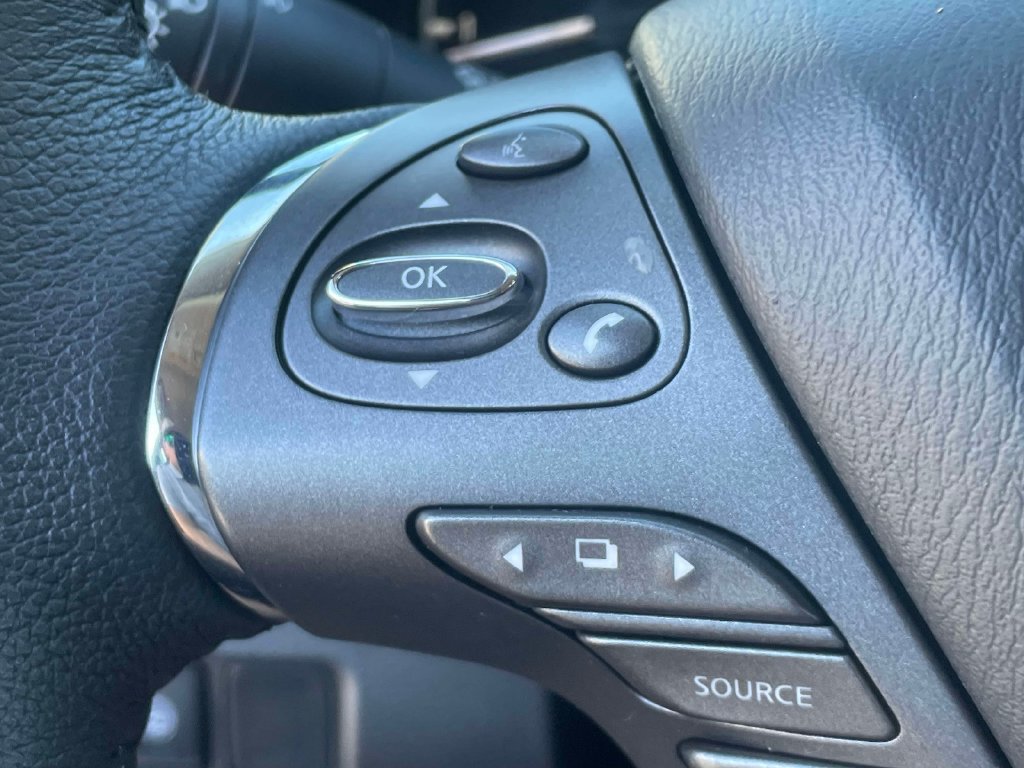 Used 2024 Nissan Murano SV FWD image 30