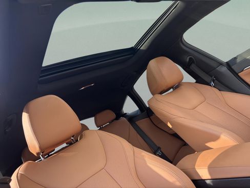 Used 2025 BMW i4 eDrive40 w/ M Sport Package image 27