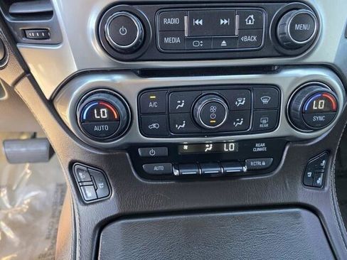 Used 2016 Chevrolet Suburban LTZ image 21