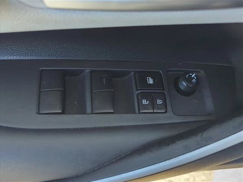 Certified 2024 Toyota Corolla SE FWD image 9