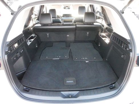 Used 2025 MAZDA CX-70 Plug-In Hybrid w/ Premium Pkg image 18