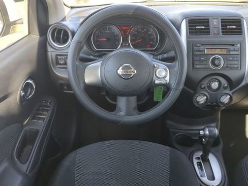 Used 2014 Nissan Versa SV image 13