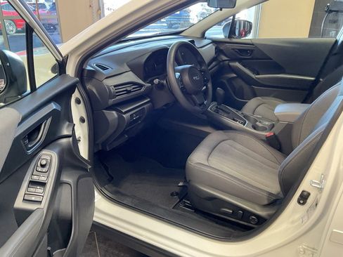 Used 2024 Subaru Crosstrek 2.0i Premium image 10