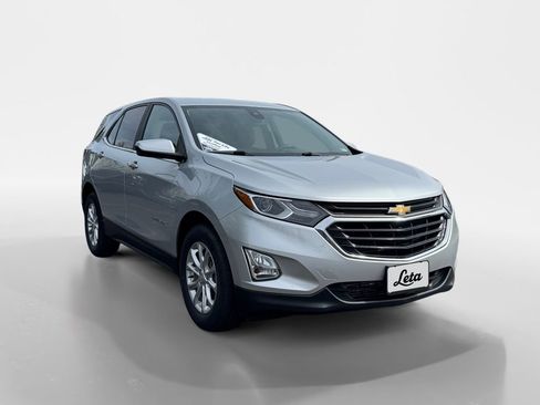 Used 2021 Chevrolet Equinox LT image 2