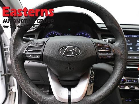 Used 2020 Hyundai Elantra SEL w/ Cargo Package (C1) image 10