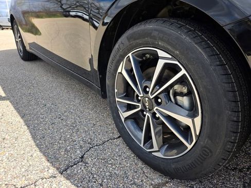 Used 2024 Kia Forte LXS image 33