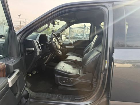 Used 2015 Ford F150 Lariat AWD/4WD image 27