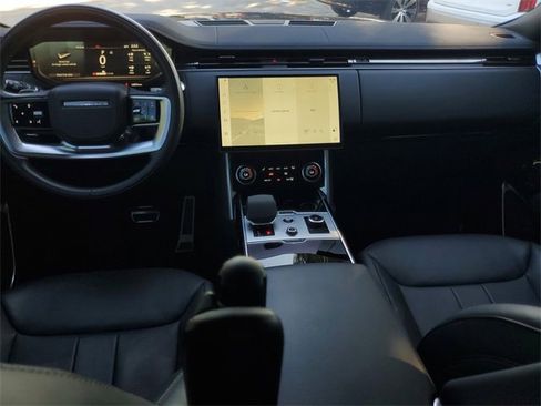 Used 2023 Land Rover Range Rover SE image 13