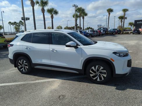New 2026 Volkswagen Tiguan S AWD/4WD image 3