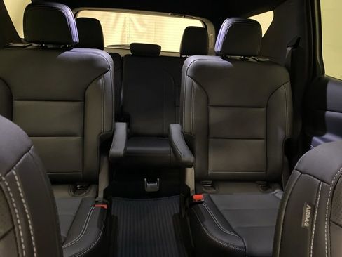 New 2026 Chevrolet Traverse LT w/ LPO, Floor Liner Package image 18