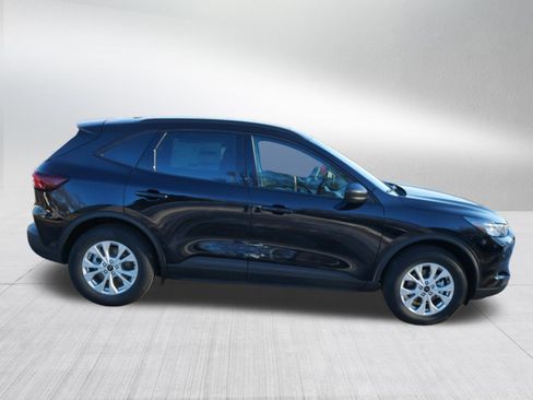 Used 2025 Ford Escape Active w/ Active Premium Tech Pack AWD/4WD image 8