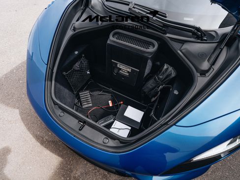Used 2024 McLaren 750S Spider RWD image 33