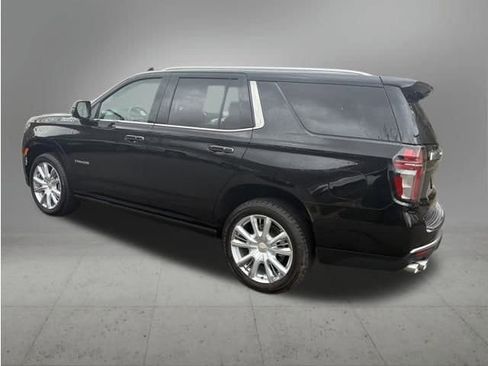 Used 2023 Chevrolet Tahoe High Country w/ Premium Package 2 AWD/4WD image 3