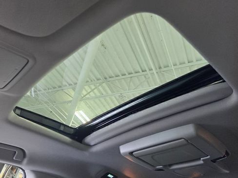 Used 2023 Honda Odyssey Touring image 32