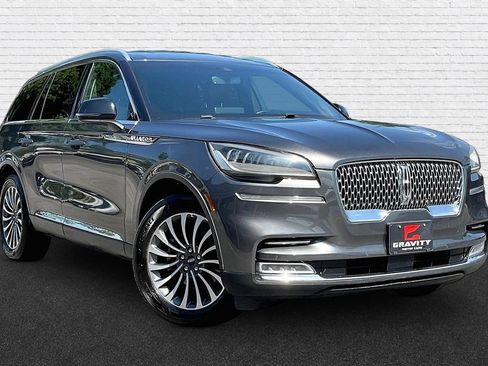 Used 2020 Lincoln Aviator Reserve w/ Elements Package Plus AWD/4WD image 3