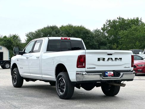 Used 2025 RAM 3500 Laramie AWD/4WD image 13