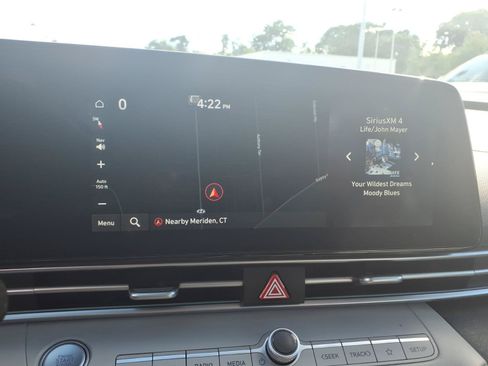 Certified 2023 Hyundai Elantra Limited FWD image 25
