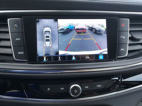 Used 2022 Buick Enclave Avenir w/ Avenir Technology Package image 23