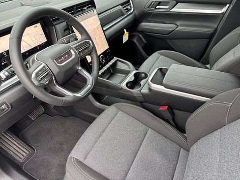 New 2027 GMC Terrain Elevation FWD image 9