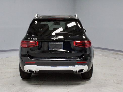 Used 2025 Mercedes-Benz GLB 250 GLB 250 image 10