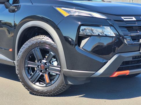 New 2026 Nissan Rogue SV AWD/4WD image 3