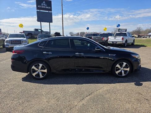 Used 2019 Kia Optima S w/ S Panoramic Sunroof Package FWD image 5