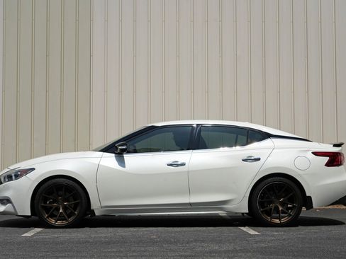 Used 2017 Nissan Maxima SR w/ Midnight Edition FWD image 8