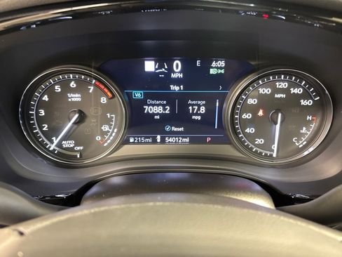 Used 2023 Cadillac XT6 Premium Luxury w/ Technology Package image 12