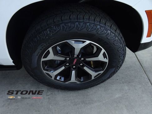 New 2026 GMC Yukon AT4 Ultimate image 10