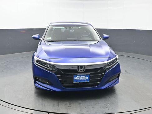 Used 2018 Honda Accord Sport image 9
