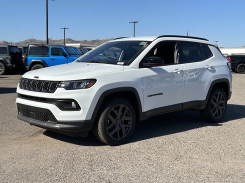 New 2026 Jeep Compass Latitude image 2