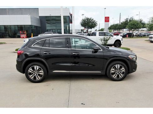 Used 2025 Mercedes-Benz GLA 250 4MATIC image 7