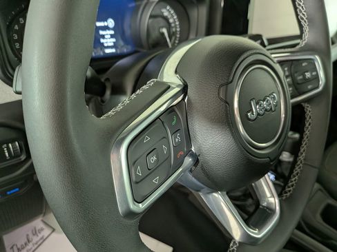 Certified 2025 Jeep Wrangler Unlimited Sahara w/ Safety Group image 21