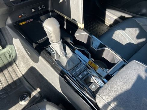 Used 2025 Toyota Camry XSE image 24