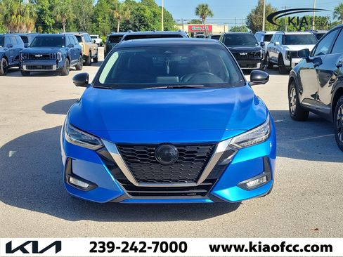 Used 2023 Nissan Sentra SR w/ SR Premium Package FWD image 2