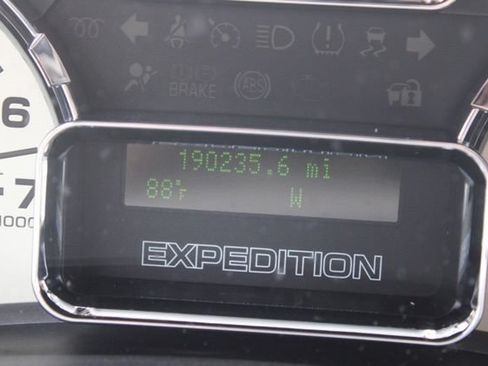 Used 2011 Ford Expedition XLT AWD/4WD image 33