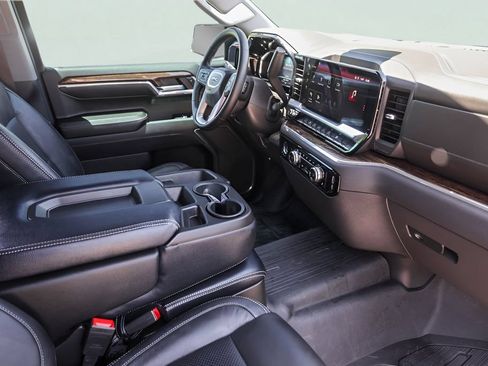 Used 2024 GMC Sierra 1500 Elevation RWD image 30