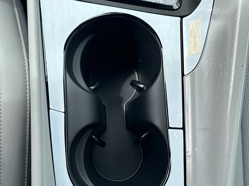 New 2026 Hyundai Elantra Limited FWD image 17