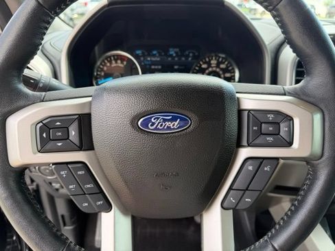 Used 2018 Ford F150 Lariat RWD image 13