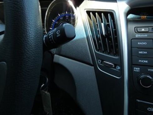 Used 2014 Hyundai Sonata GLS w/ Popular Equipment Group 2 FWD image 26