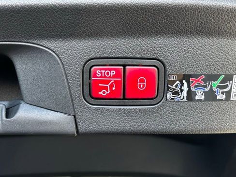 New 2026 Mercedes-Benz GLE 53 AMG 4MATIC Coupe image 33