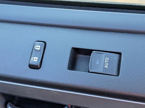 Used 2023 Toyota 4Runner SR5 Premium image 37