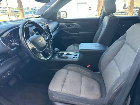 Used 2023 Chevrolet Traverse LT FWD image 10