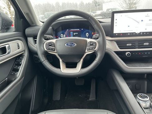 Used 2026 Ford Explorer Active w/ Active Comfort Package image 7