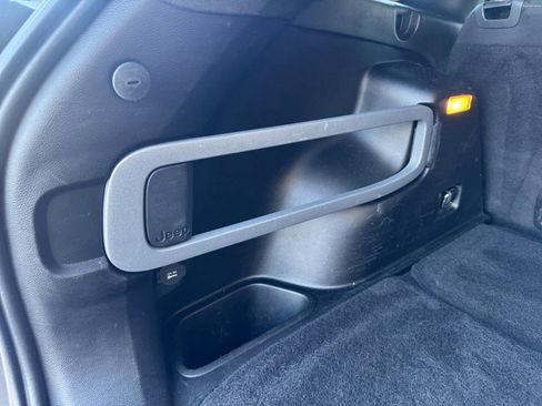 Used 2016 Jeep Cherokee Latitude image 18